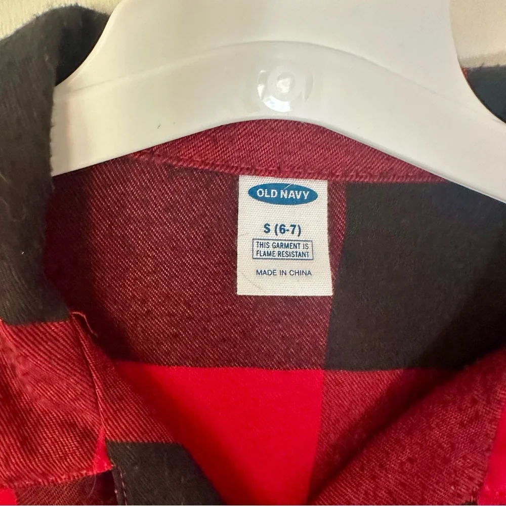 Old Navy classic checkered